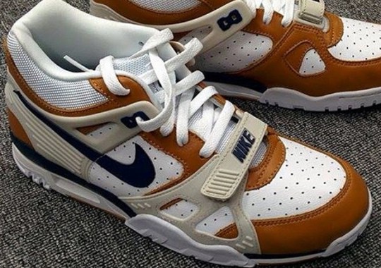 Nike Air Trainer 3 “Medicine Ball” – 2014 Retro