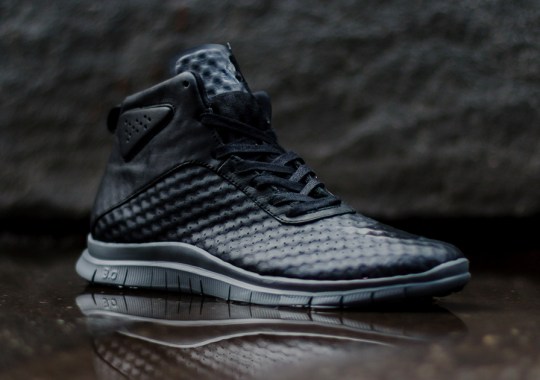 A Detailed Look at the Nike Free Hypervenom Mid