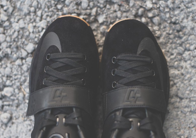 Nike KD 7 EXT “Black Suede” – Arriving at Retailers