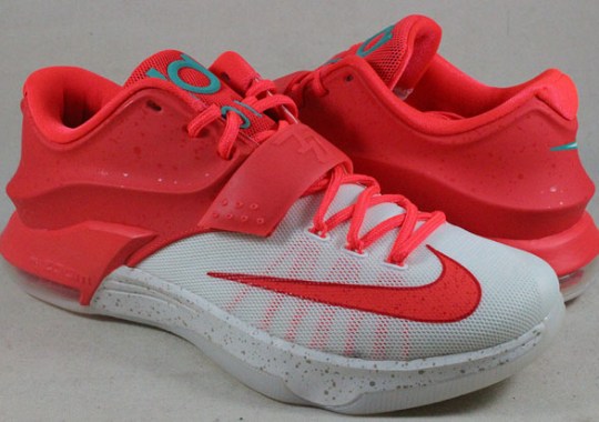 Nike KD 7 “Christmas” – Available Early on eBay