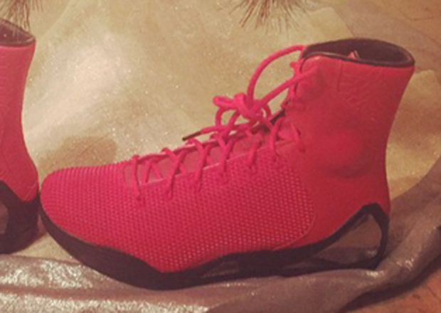 Nike Kobe 9 EXT Meets Red October Yeezy 