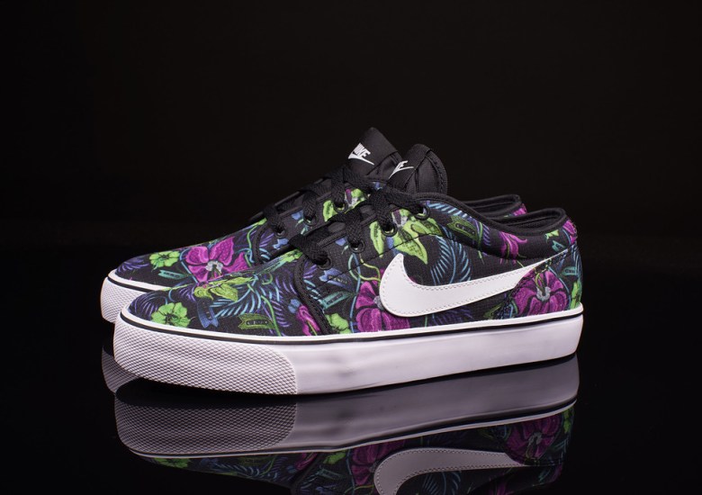 Nike Toki "Floral" SneakerNews.com