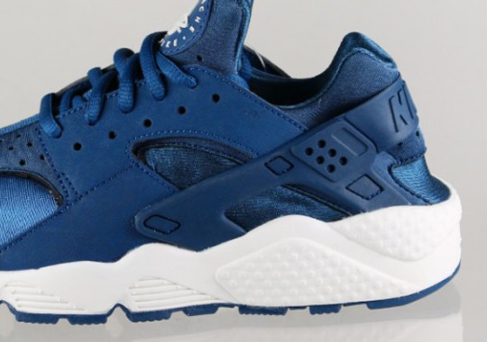 nike wmns air huarache blue force 01