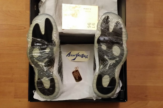 Rare Air Jordan 11 Dmp Golden Eyelet Sample Is Autographed By Michael