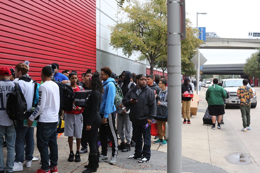 Sneaker Con Houston - December 2014 Event Recap - SneakerNews.com