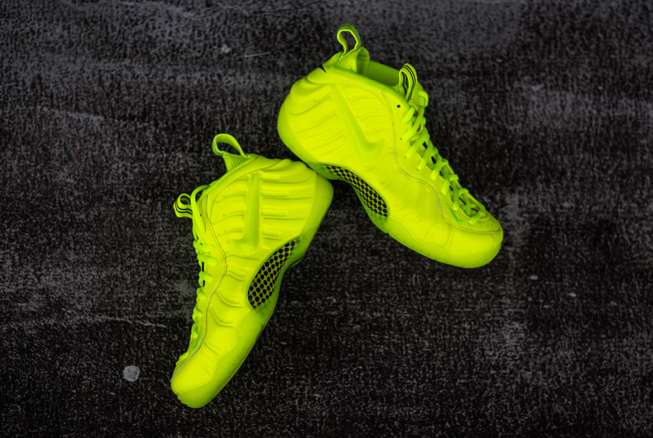 foamposite volt 2014