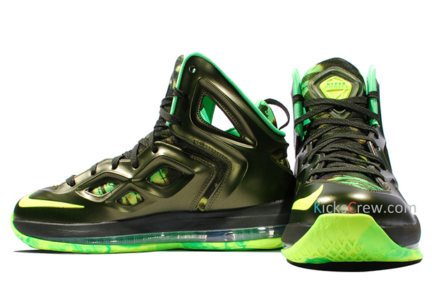 Nike Air Zoom Hyperposite 2 Rough Green Poison Green 2