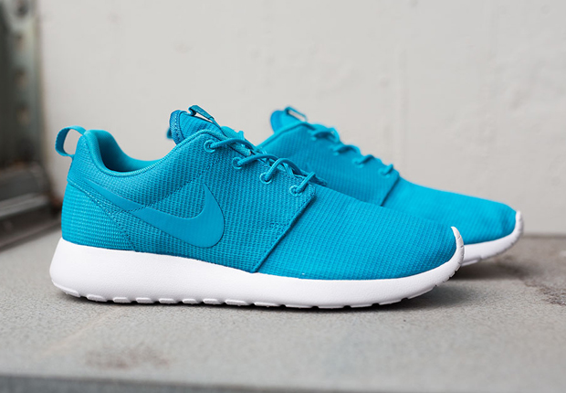Nike Roshe Run “Blue Lagoon”