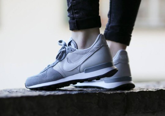 Nike Womens Internationalist Dove Grey 1