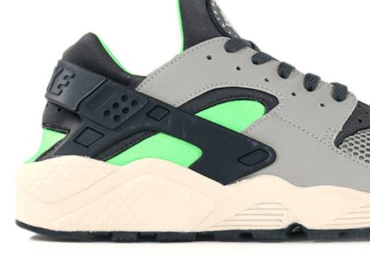 nike air huarache grey neon black