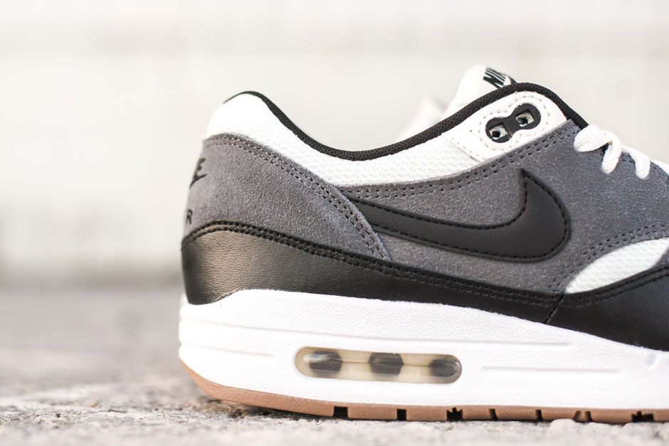 Nike Air Max 1 Sail Black Dark Grey 03