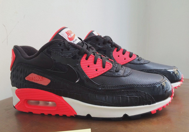 Re-imagining the Air Max 90 \