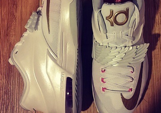 Another Look At The Nike KD 7 “Aunt Pearl”