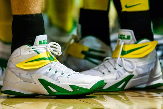 A Look at 3 Different Nike Zoom LeBron Soldier 8 PEs for the Oregon Ducks