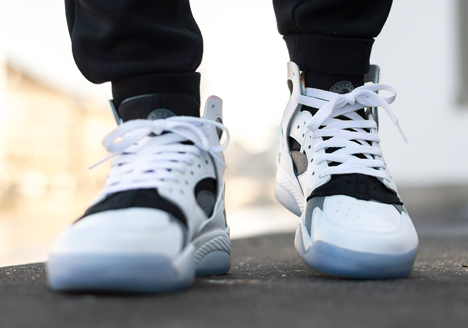 Nike Air Flight Huarache White Black Cool Grey 3