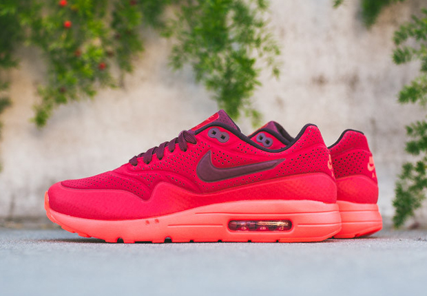 Nike Max 1 Ultra Moire Red"