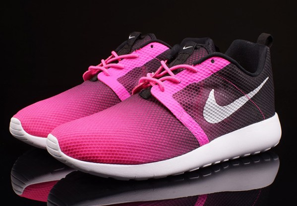 Nike Roshe Run Flight Weight GS - Pink Pow - Black - SneakerNews.com