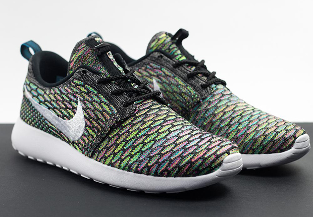 Nike Womens Flyknit Roshe Run “Multi-color” – Release Date