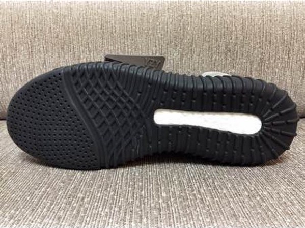 yeezy carbon black sole