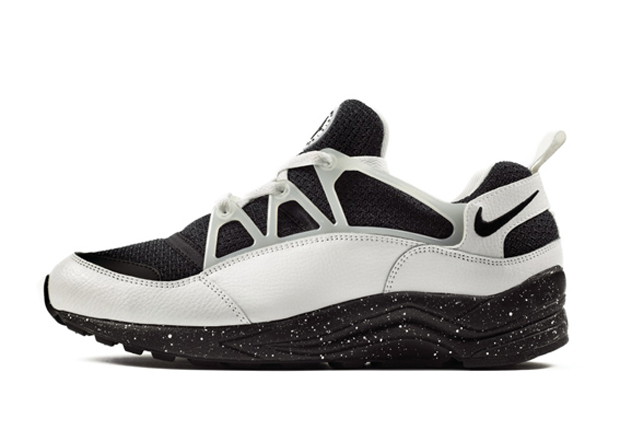 Another Look at the Size? x Nike Air Huarache Light "Eclipse"