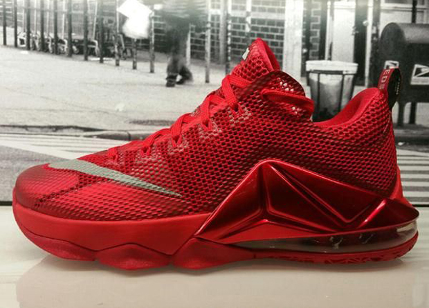 fractura educar Raramente Nike LeBron 12 Low "Red" - SneakerNews.com