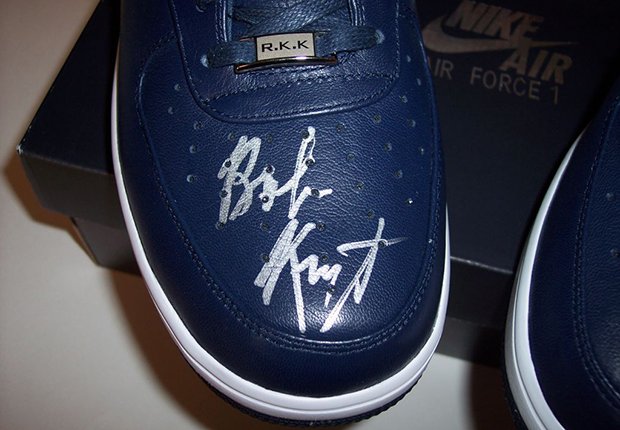 Nike Lunar Force 1 Patriots Signed By Robert Kraft 3