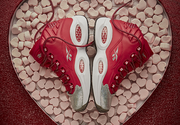Reebok Question Mid "Valentine's Day" for Girls