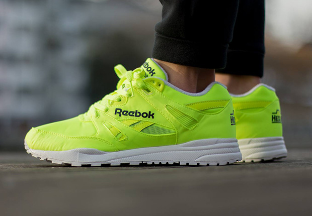 reebok neon yellow shoes
