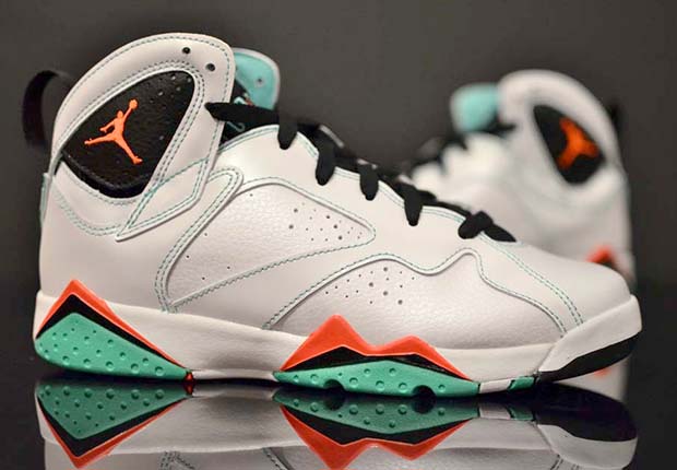 Orange hotsell jordan 7