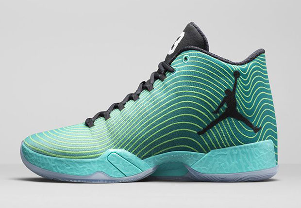 A Closer Look at the Air Jordan XX9 Light Green Spark