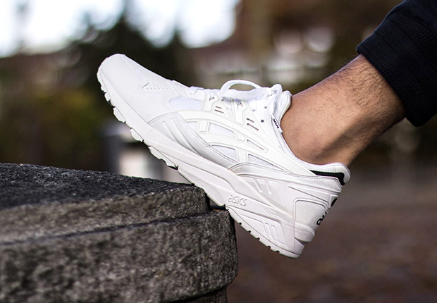 Asics gel on sale kayano trainer whiteout