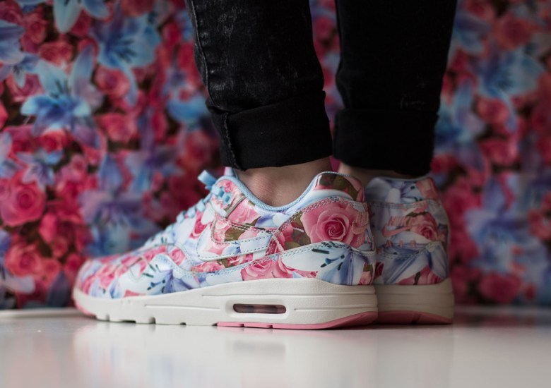 Floral Print Air Max 1s Are The Perfect Sneaker for the Ladies - SneakerNews.com