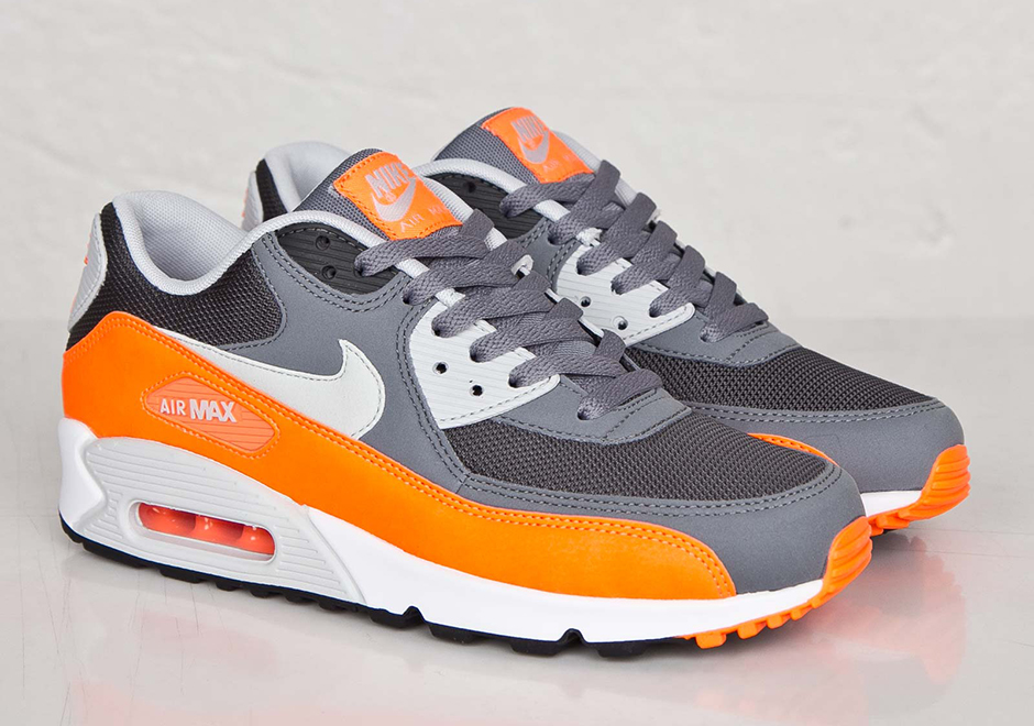 Nike Air Max 90 Cool Grey Total Orange 1