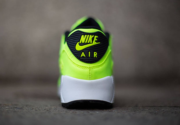 Nike Air Max 90 Volt 3