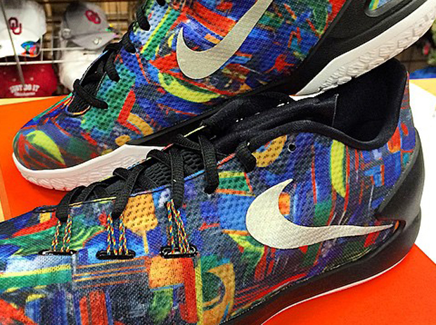 The Nike Hyperchase Goes Multi-Color