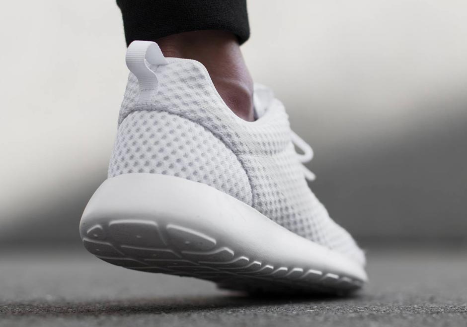 tilfredshed Kort levetid Sætte This Nike Roshe Run in White Mesh Might Be The Perfect Summer Sneaker -  SneakerNews.com