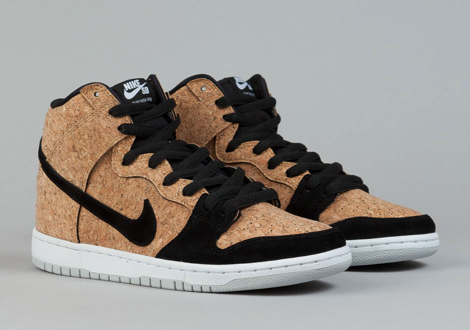 Cork Materials Appear on the Nike SB Dunk High