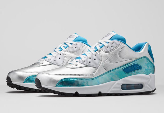 Nike Womens Air Max 90 Chrome To Color Clearwater 1