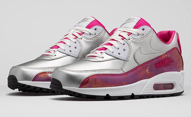 Nike Womens Air Max 90 Chrome To Color Fireberry 1