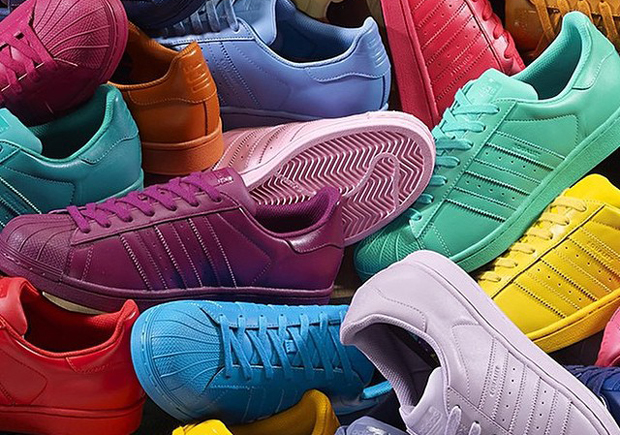 adidas different color shoes