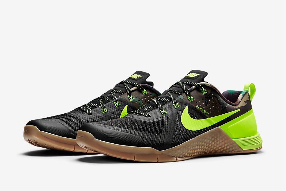 Two New Colorways Nike Metcon 1 02