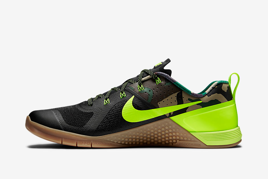 Two New Colorways Nike Metcon 1 04