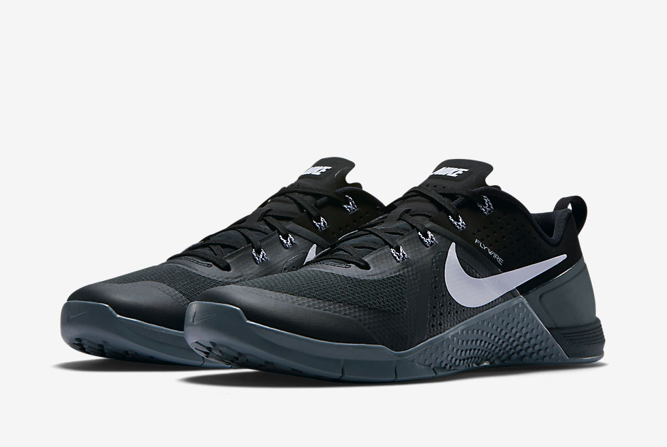 Two New Colorways Nike Metcon 1 08