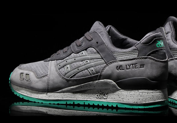 Here's A At One Of Asics' GR Releases Of The Year - SneakerNews.com