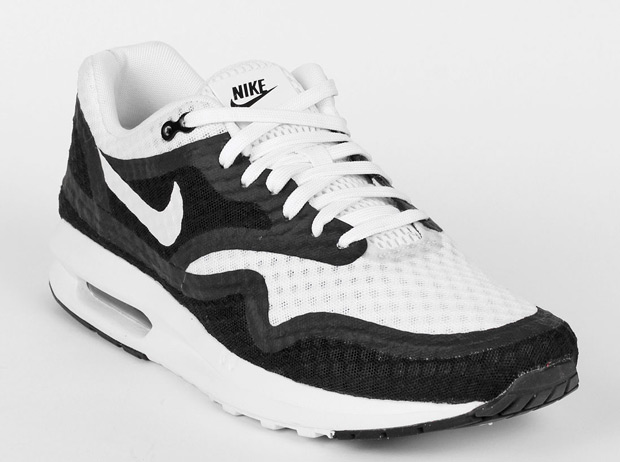 Derbevilletest Kalmerend lokaal Black and White Options For Two New Nike Air Max Lunar Releases -  SneakerNews.com