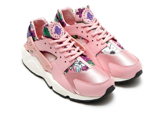 The “Floral” Huaraches You’ve Been Waiting For Are Arriving Soon