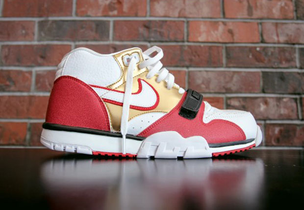 Jerry Rice Honored In Upcoming Nike Air Trainer 1 Release
