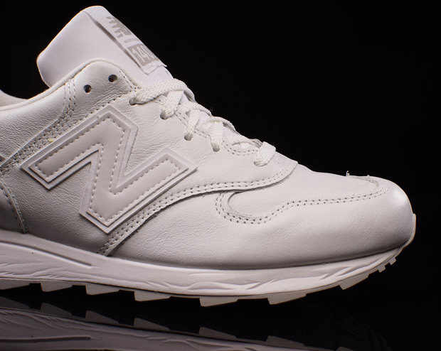 The New Balance 1400 in All-White - SneakerNews.com