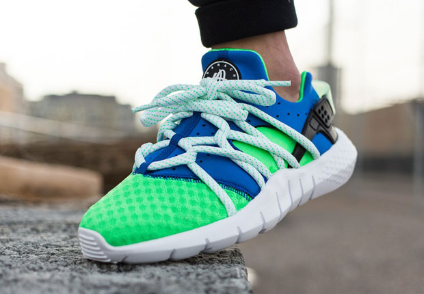 An On-Foot Look At The Nike Huarache NM 