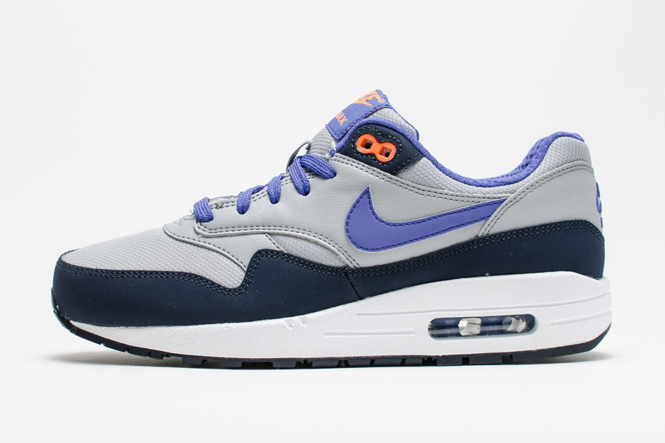 Nike Air Max 1 Gs Wolf Grey Persian Violet Total Crimson 01